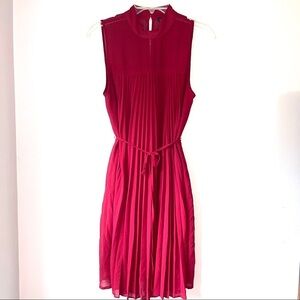 🏷️ 2/$20 Spenser Jeremy Mock Neck Pleated Illusion Cocktail Dress